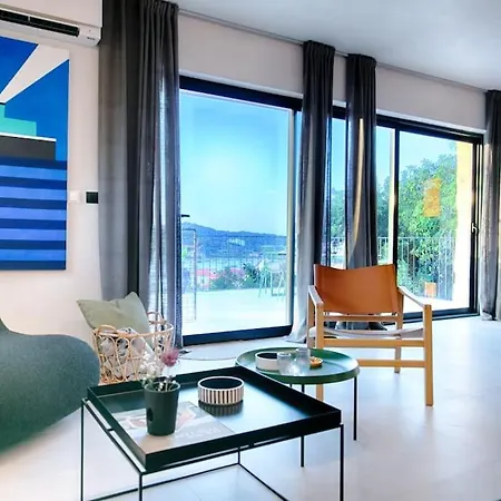 Villa Pool Rogac Vis