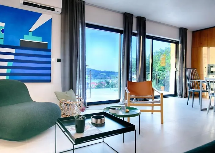 Villa Pool Rogac Vis